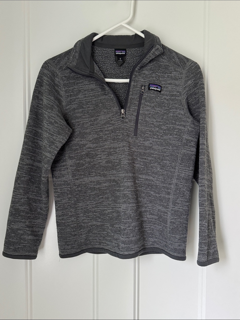 Patagonia Kids Dark Charcoal Heather Quarter-Zip Pullover size M (10)